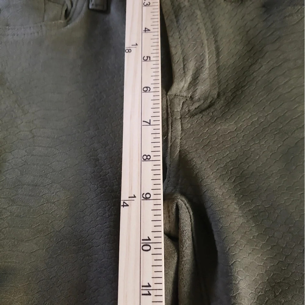 7 For All Mankind Suede Snakeskin‎ Olive Green Women’s 27 - Picture 7 of 7